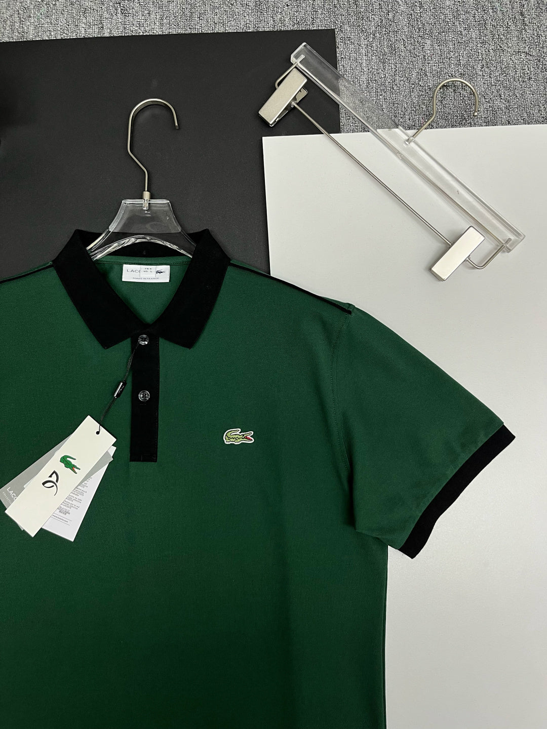Camisa Polo Lacoste Piquet Bicolor com Gola Contrastante