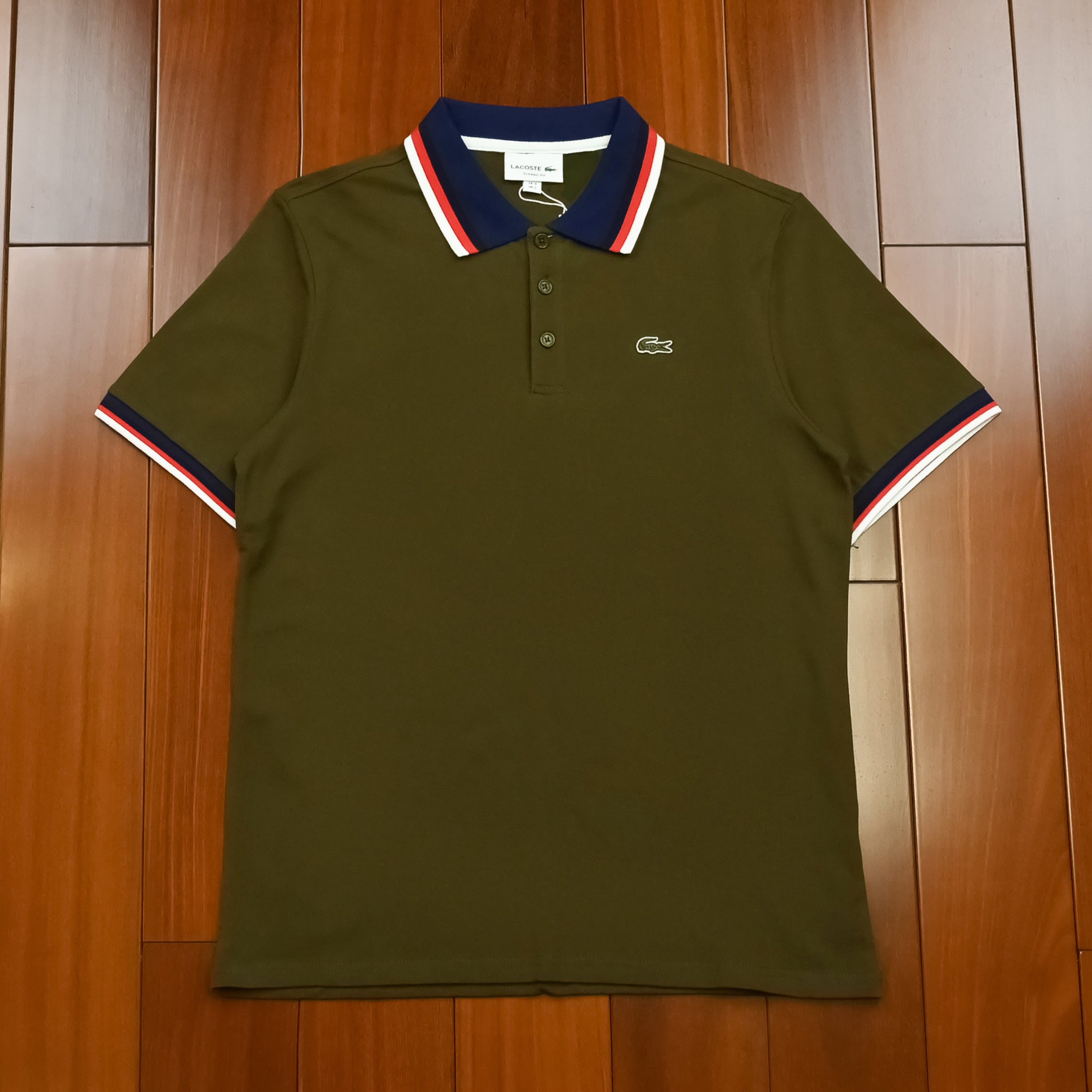 Polo Lacoste Clássica com Tipping