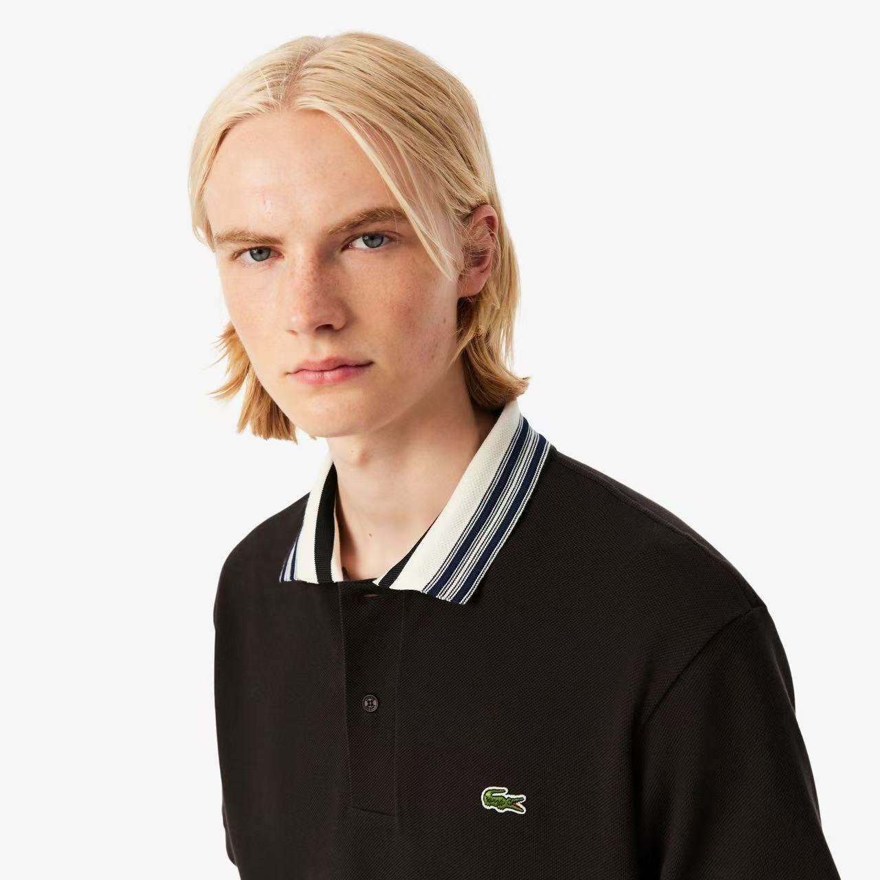 Polo Masculina Classic Fit com Gola Listrada – Made in France